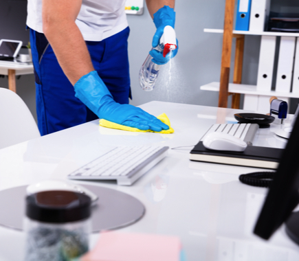 4+1 προϊόντα για να απολυμάνετε το γραφείο σας 4+1 προϊόντα για να απολυμάνετε το γραφείο σας